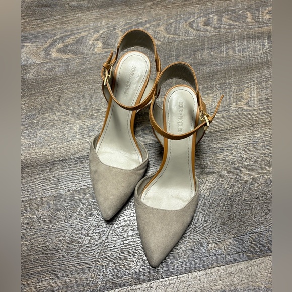 Pour La Vicroire Elegant Beige and Tan Women's Heels - Picture 2 of 15
